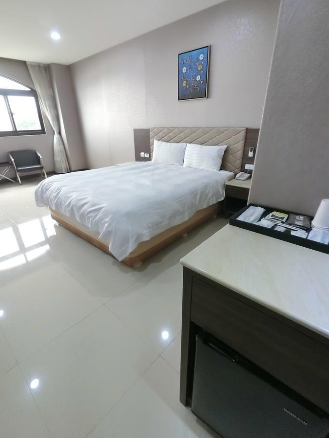 雲林斗六福爾摩莎大飯店 Hotel Eksteriør billede